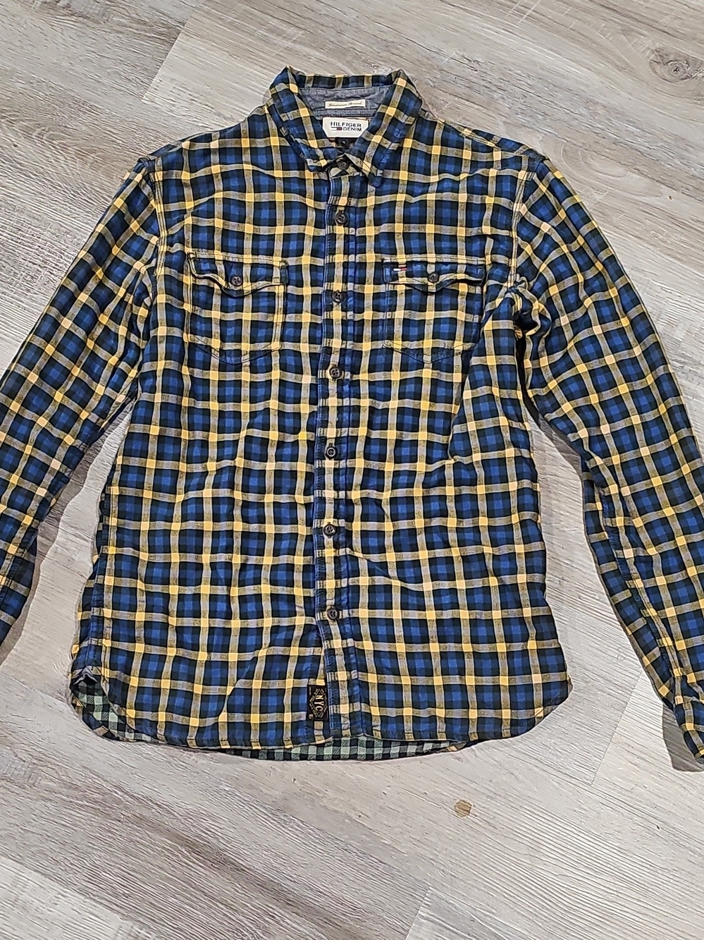 Hilfiger Denim Plaid Button-Up Shirt in Navy and Yellow S